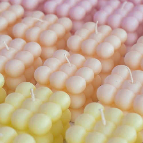 باكج 12 حبة شموع ببلز ملونة