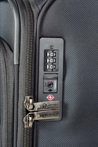 حقيبة سفر OMASU