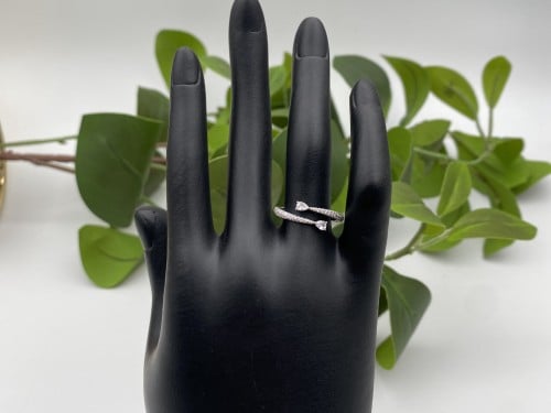 خاتم فضة نسائي بتصميم بشكل ناعم