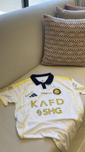 تيشيرت النصر 2026 الجديد الاحتياطيي نسخة اللاعبين