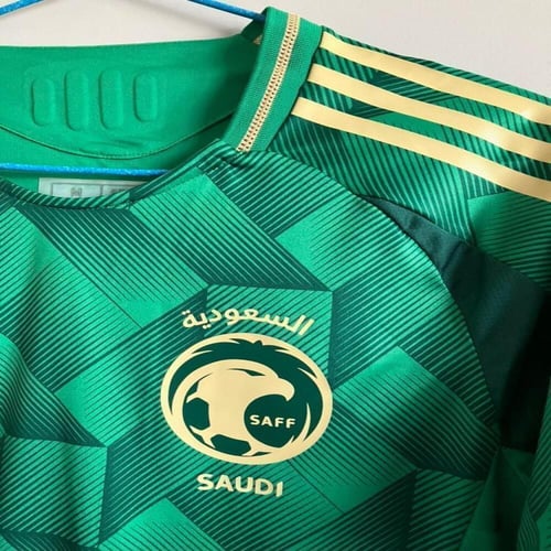 تيشيرت المنتخب السعودي الأخضر 2024-2025 نسخة اللاع...