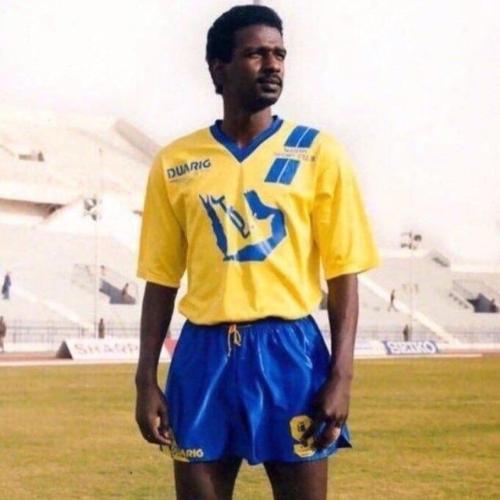 طقم النصر الكلاسيكي تيشيرت مع شورت