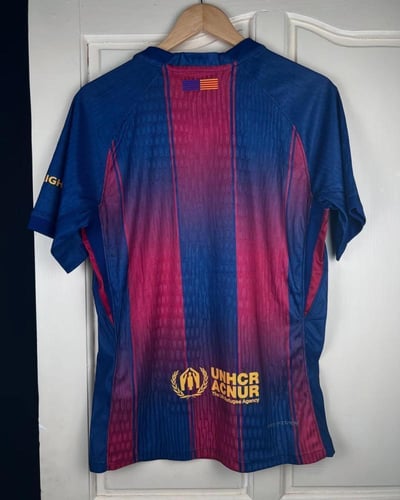 تيشيرت برشلونة الجديد 2026 نسخة اللاعبين - متجر مل...