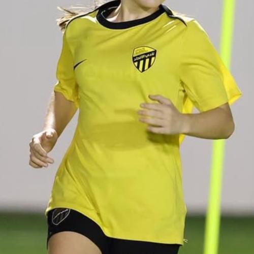 تيشيرت تمارين الاتحاد نسائي لون اصفر