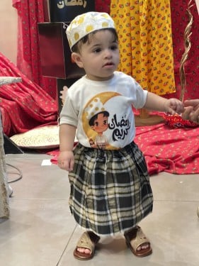 طقم تيشرت ووزرة اطفال