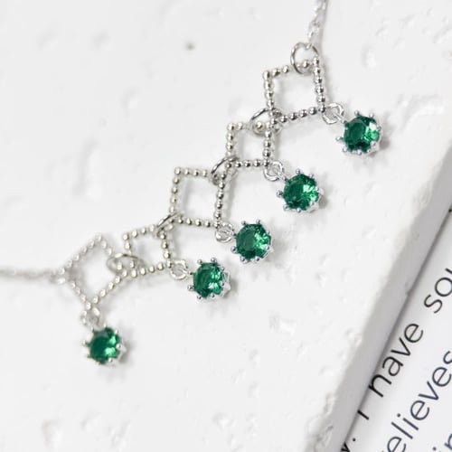 925 Silver bracelet with dangling zircon stones