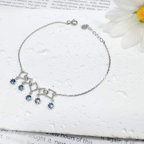 925 Silver bracelet with dangling zircon stones