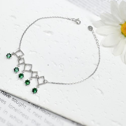 925 Silver bracelet with dangling zircon stones