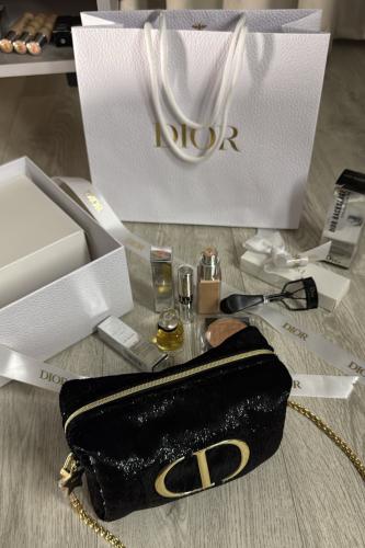 بكج Dior الأصلي شامل المنتجات والتغليف مجاناً