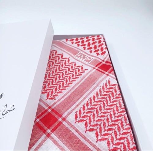 شماغ الرواسي احمر كلاسيك فاتح