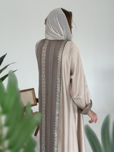 عباية حرير مغسول مع لنن هندي مقلم بيج