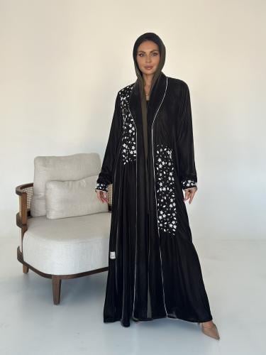 عباية مخمل كوري مع شك