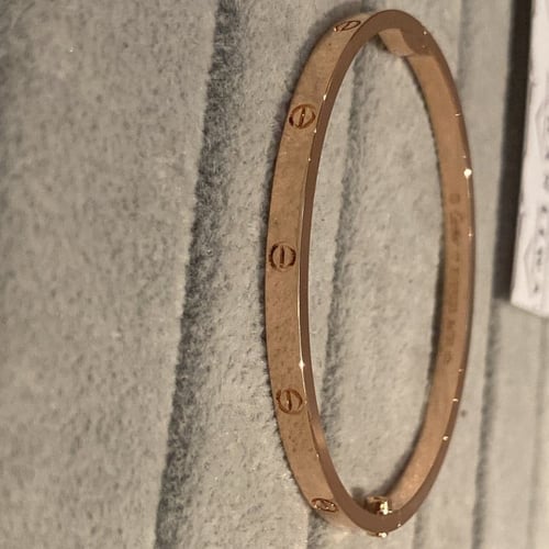 اسورة لوف بدايموند-روز قولد