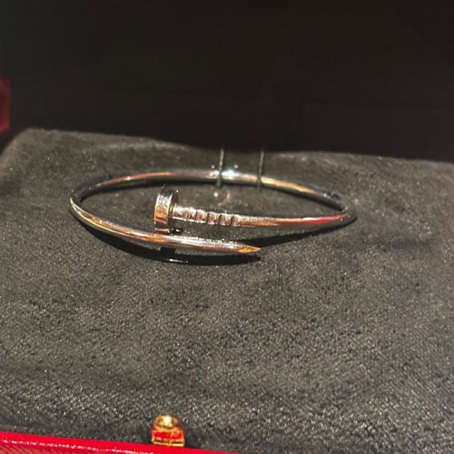 اسورة جست ان كلو سلفر -سادة