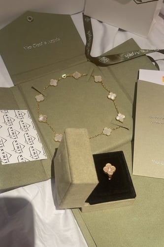 سلسال فينتاج الامبرا -6الوان