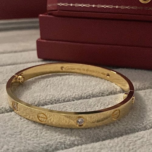 اسورة لوف بدايموند قولد-عريضة