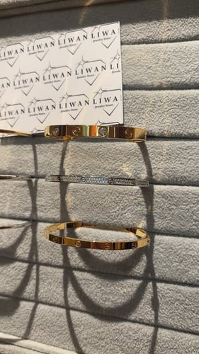 اسورة لوف بدايموند قولد-عريضة