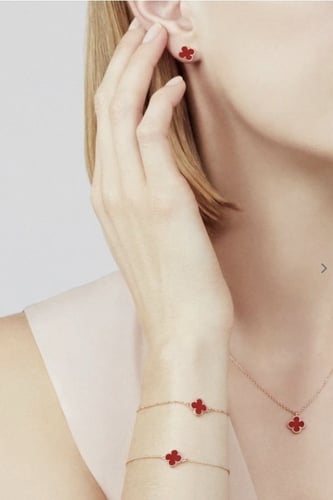 اسورة سويت الامبرا حجر احمر -روز قولد