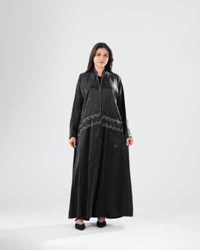 عباية حرير ياباني مغسول بشك يدوي أنيق – تصميم فاخر...