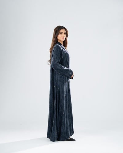 عباية حرير تركي جاكار - لون كحلي أنيق فاخر من كوين