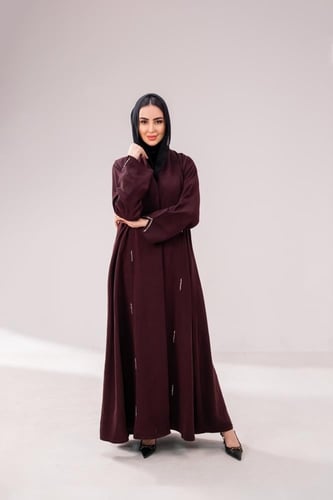 عباية حرير شك -لون عنابي ناعم فاخرة