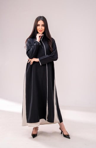 عباية حرير تطريز -لون اسود وبيج انيق فاخرة