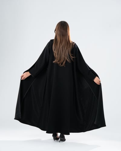 عباية كريب إندونيسي بتحديد قيطان - لون أسود يومي ف...