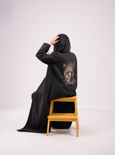 جوخ شتوي مع كرستال تايقر