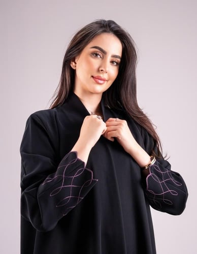 عباية كريب اندنوسي تطريزموف-لون اسود يوميفاخرة