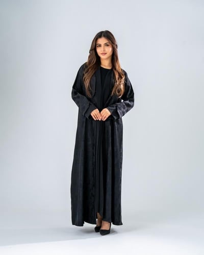 عباية تفتة تركي بتصميم كلاسيك أنيق - لون أسود فاخر...