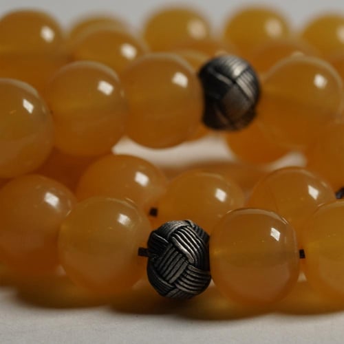 سبحة سندلس قصة تفاحية 9*8.5 مع فضة طربزوني