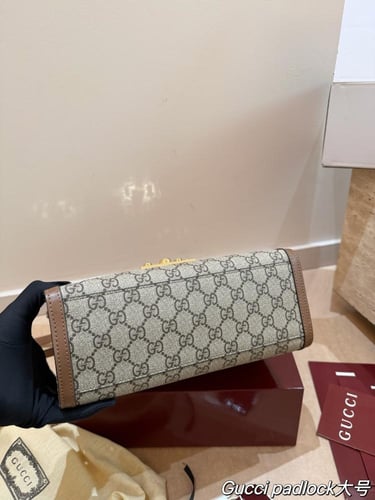 شنطه قوتشي| Gucci
