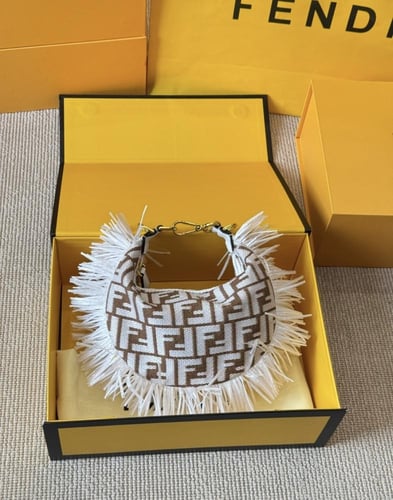 شنطه فندي | Fendi