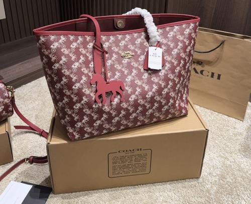 شنطه كوتش| coach