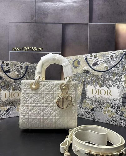 شنطه ديور | Dior