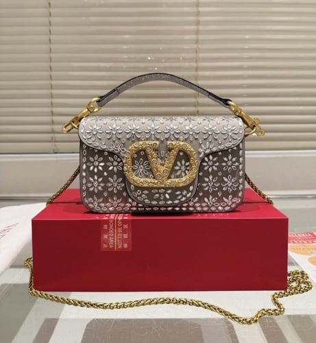 شنطه فالنتينو | Valentino