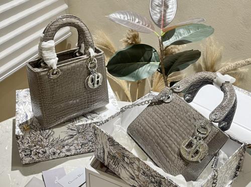 شنطه ديور| DIOR
