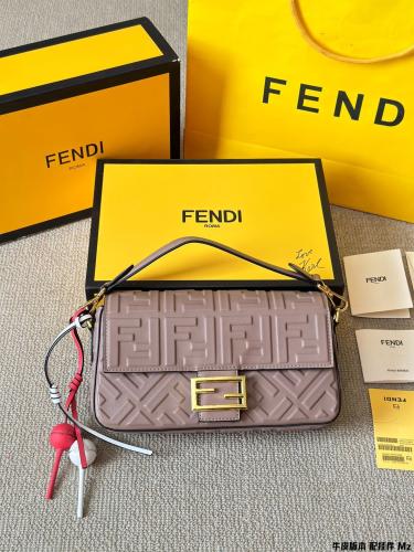 شنطه فندي | Fendi