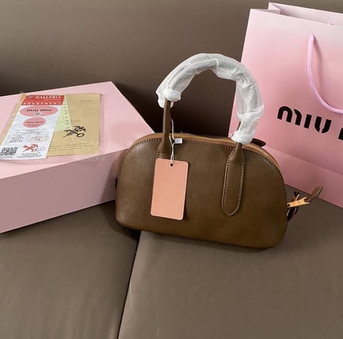 شنطه ميوميو| miumiu