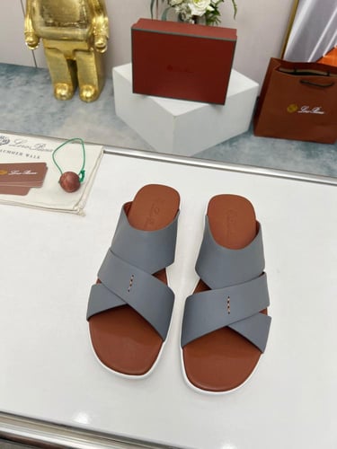 حذا لوبتون | Loro Piana
