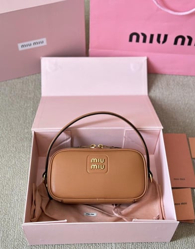شنطه ميو ميو|miumiu