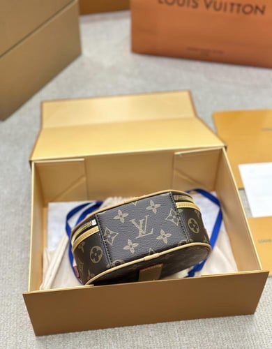 شنطه لوي فيتون | Lv