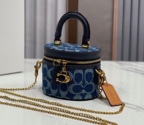 شنطه كوتش |COACH