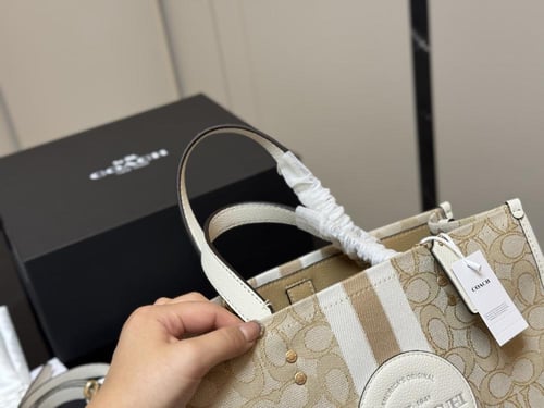 شنطه كوتش| coach