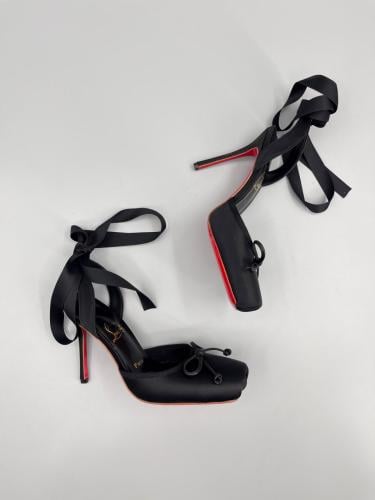 كعب لوبوتان | Louboutin