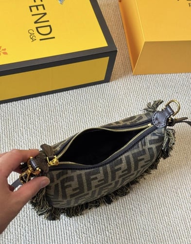 شنطه فندي | Fendi