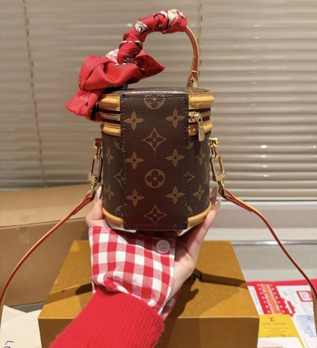 شنطه لوي فيتون| LV