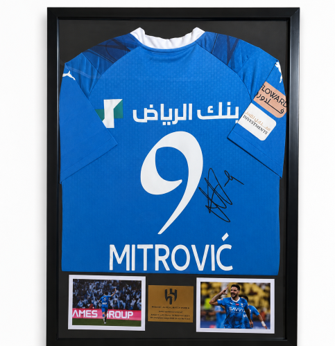 تيشيرت ميتروفيتش بتوقيعه مع الهلال موسم 2024 بإطار
