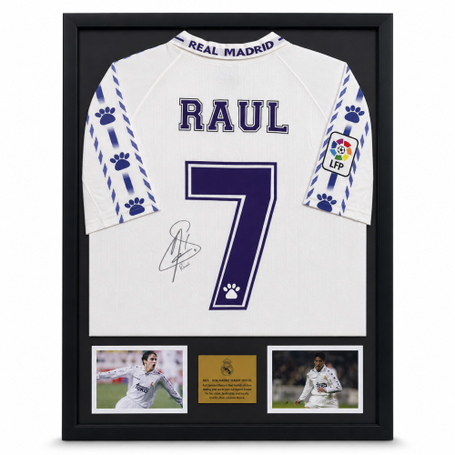 تيشيرت راؤول بتوقيعه مع ريال مدريد موسم 1995 في إي...