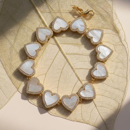 سوار ذهبي على شكل قلوب مع عرق اللؤلؤ – فخامة رومان...